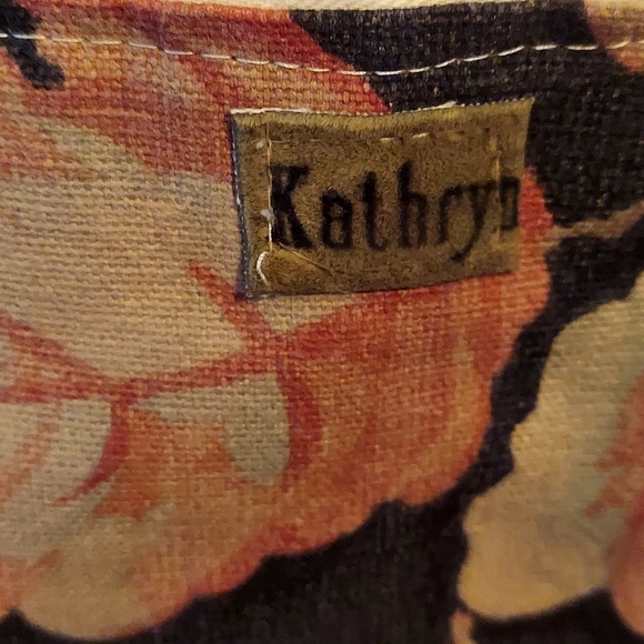 Vermont Crafted Shoulder Bag - Picture 3 of 6